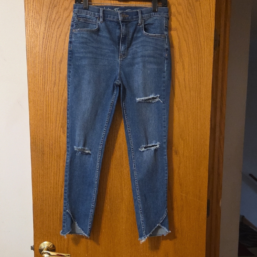 We The Free Distressed Blue Ankle Jeans